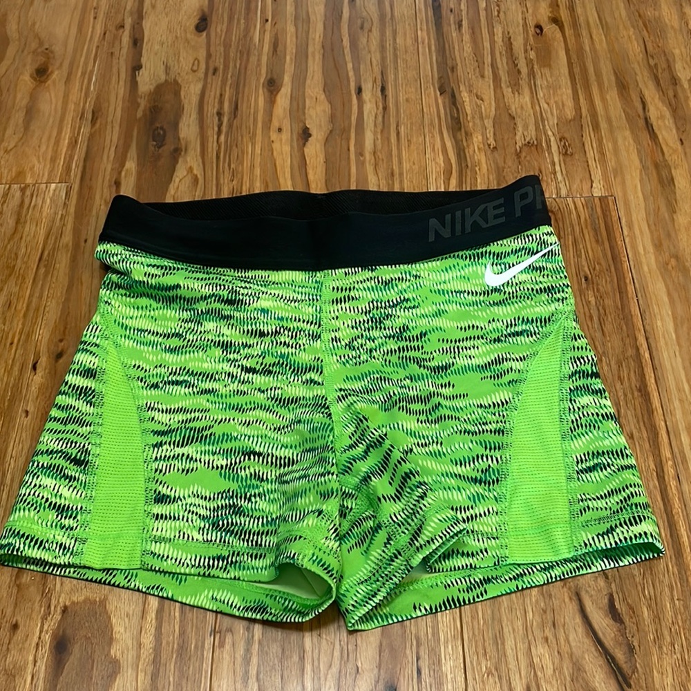 NWOT Nike Pro Workout Shorts